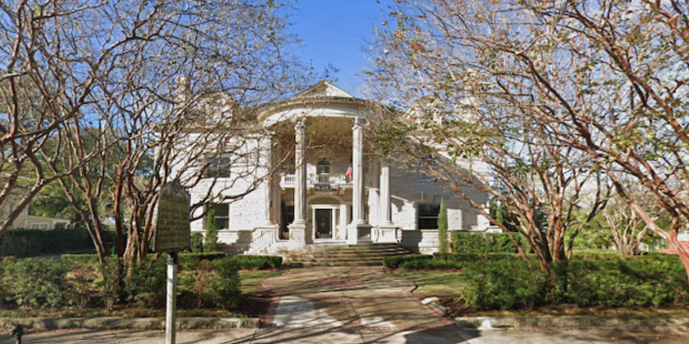 Bridge Loan Secured by Hospitality & Residential Portfolio in Wilmington, NC Main Image